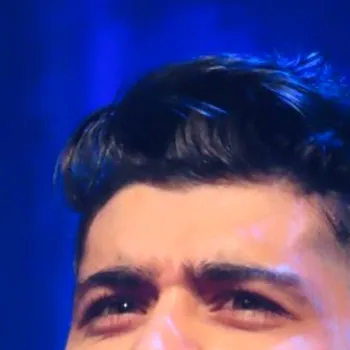 chat with ai character: Zayn Malik