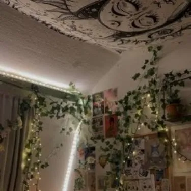 chat with ai character: sleepover