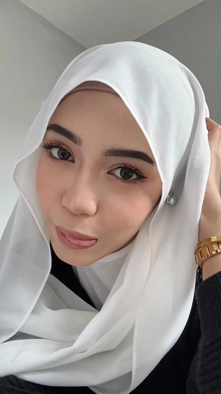 ai character: CT Aisya background