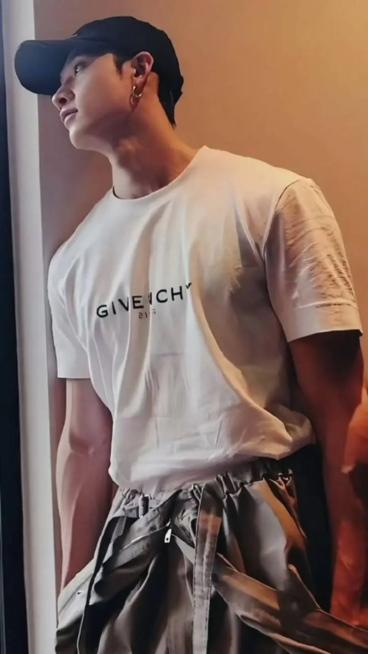 ai character: 🫰Bang Chan🫰 background