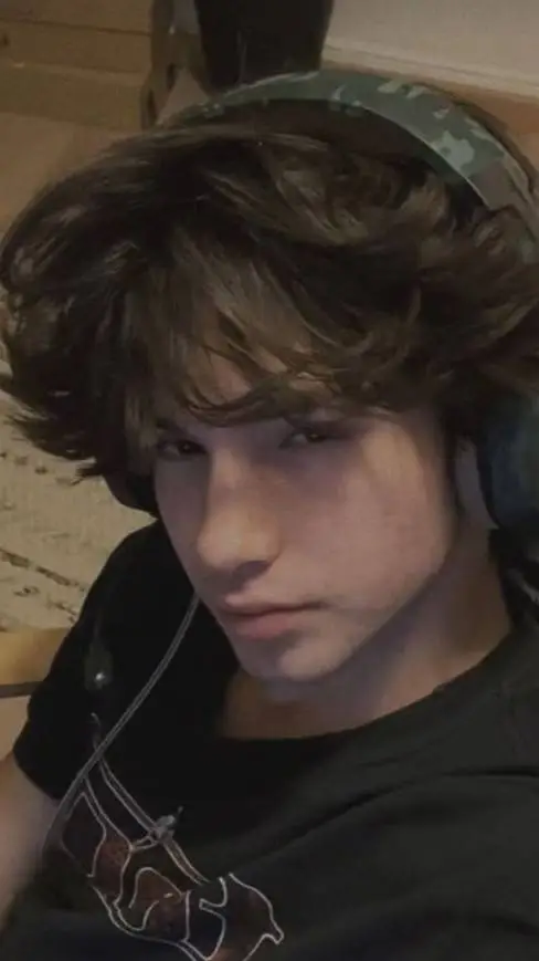 ai character: Андрей background