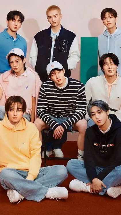 ai character: Stray kids  background