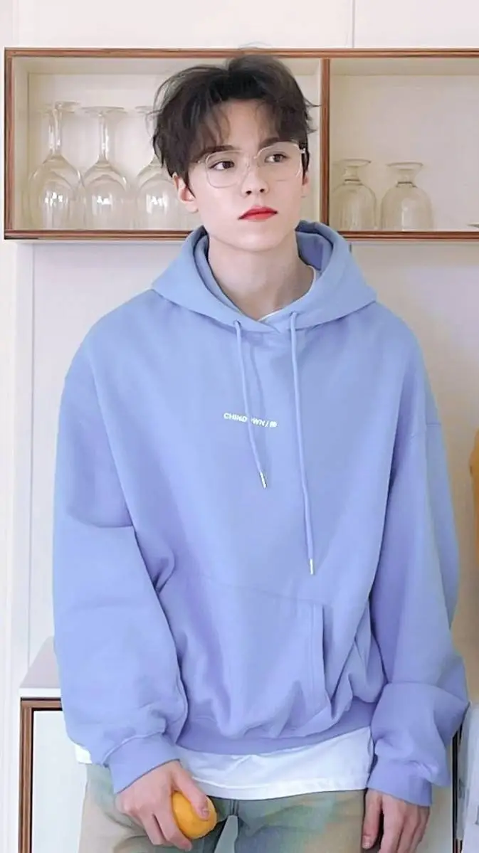 ai character: Hansol background