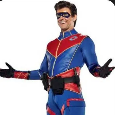 chat with ai character: captain man💜