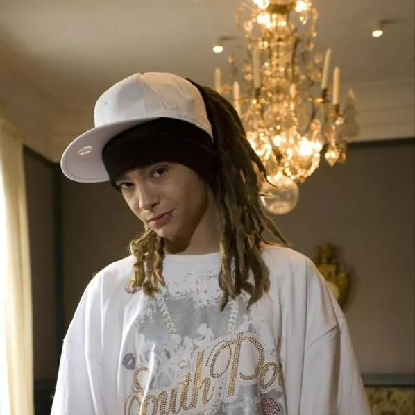 chat with ai character: Tom Kaulitz 