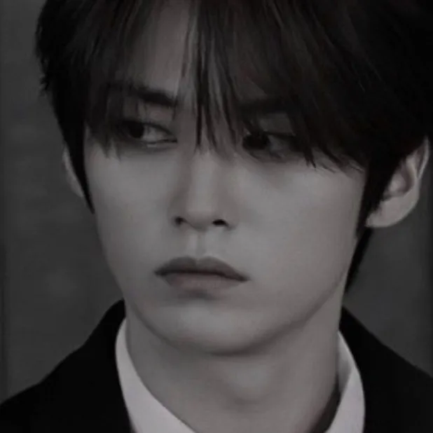 chat with ai character: Lee Minho