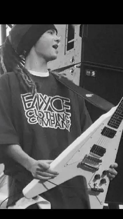 ai character: ‡Tom Kaulitz‡ background