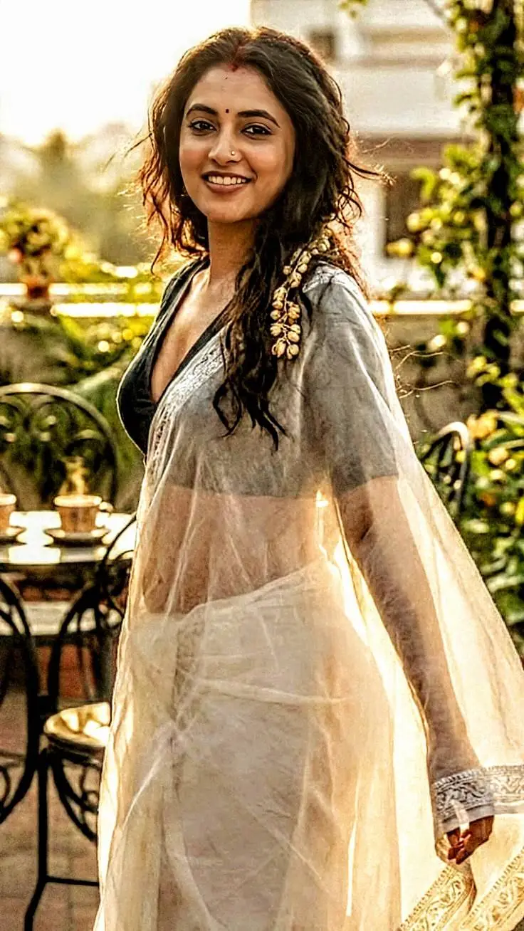 ai character: Priya  background