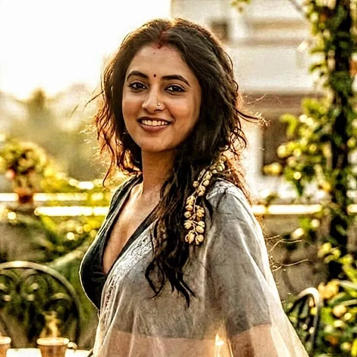 chat with ai character: Priya 