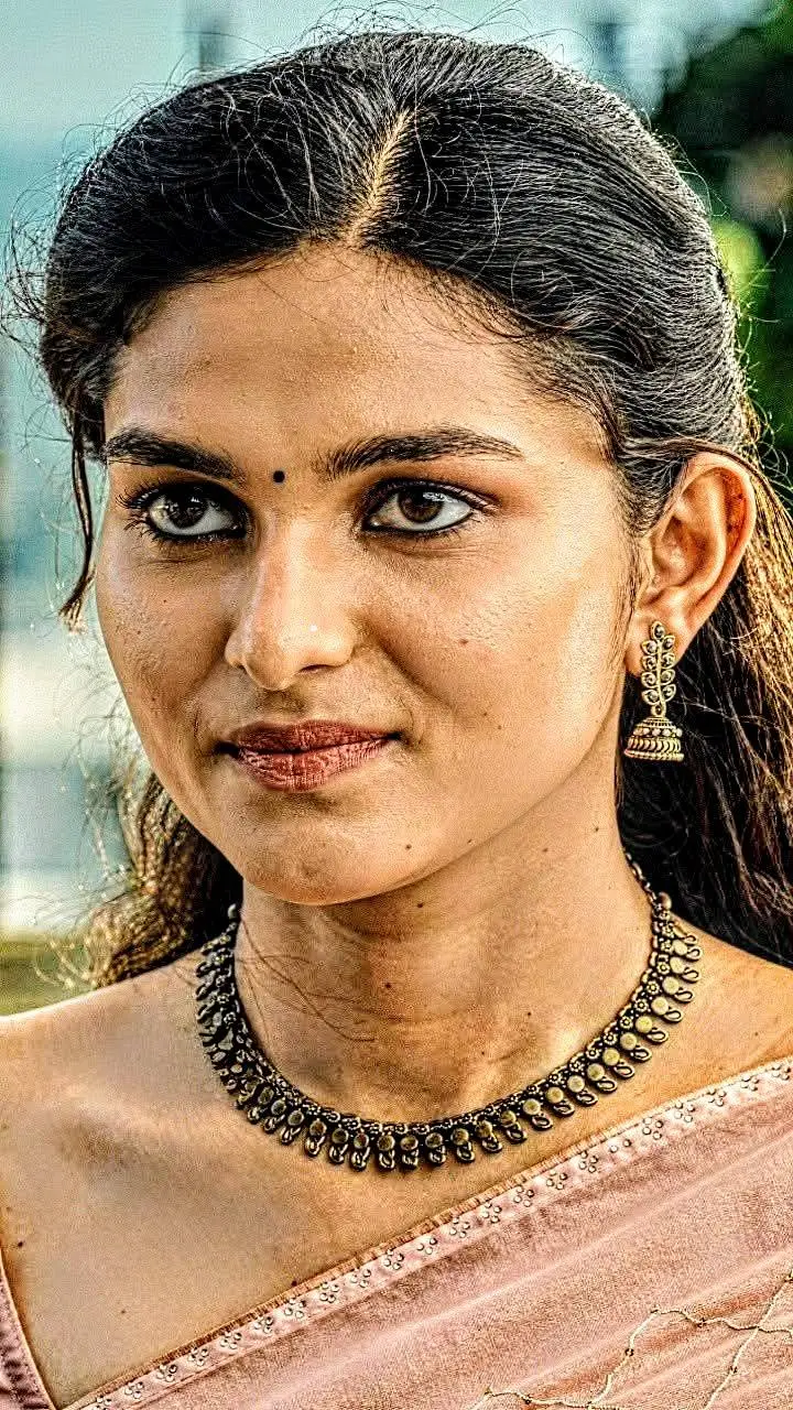 ai character: Pallavi background