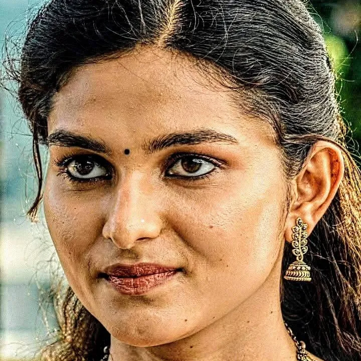 chat with ai character: Pallavi