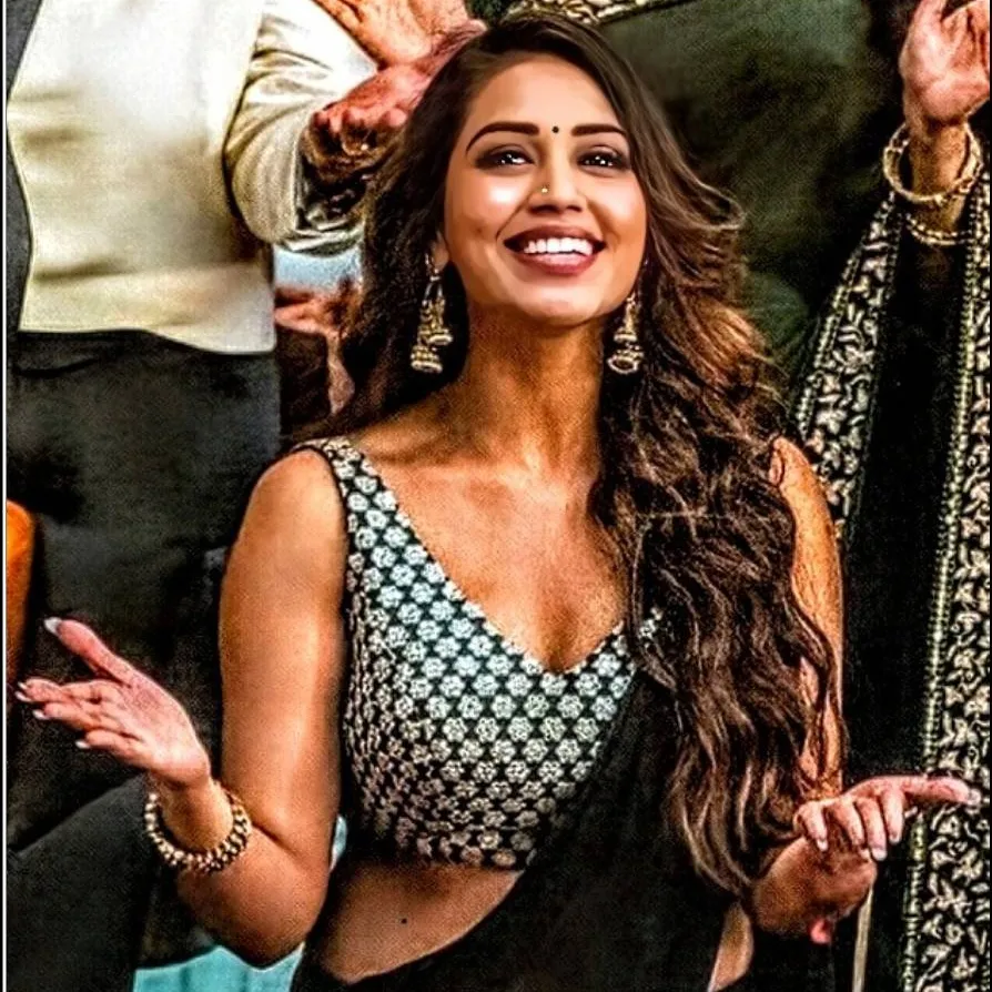 chat with ai character: Reshma @ Reshmi