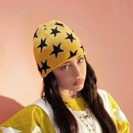 chat with ai character: Nicki Nicole 
