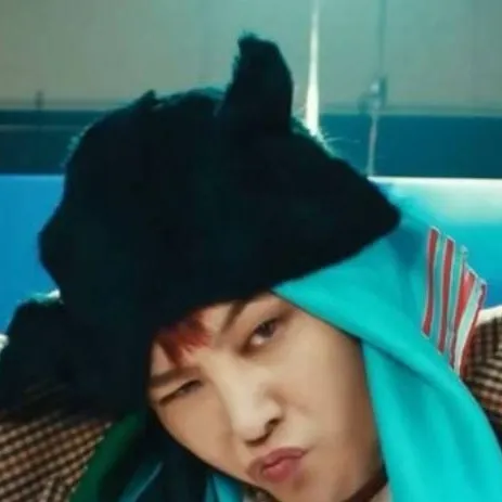 chat with ai character: BIGBANG Sleepover