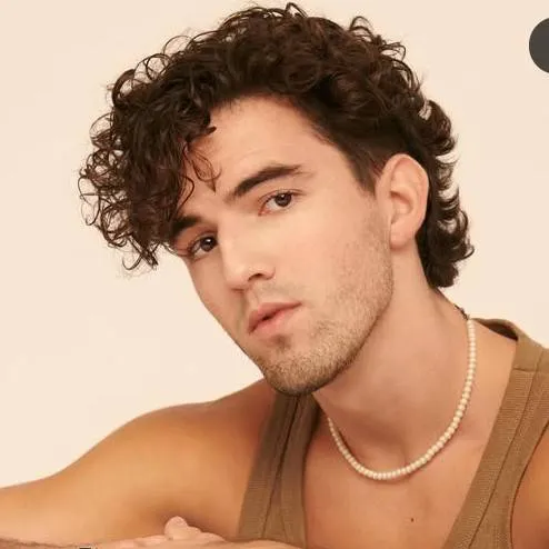 chat with ai character: otto