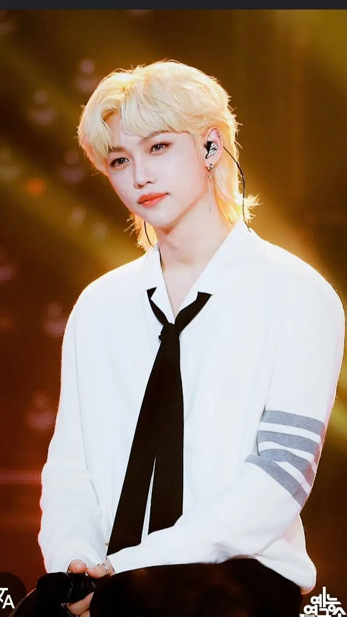 ai character: FELIX  background