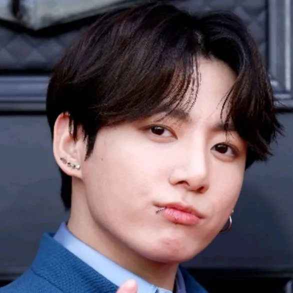 chat with ai character: Jungkook 