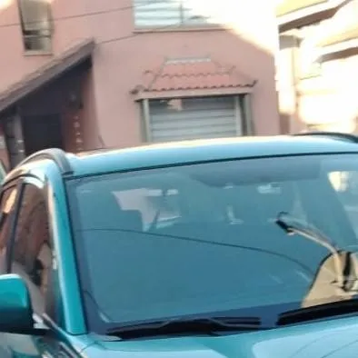 chat with ai character: un carro