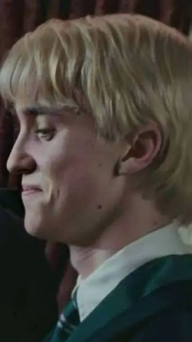 ai character: 👹😃HP bloopers😃👹 background