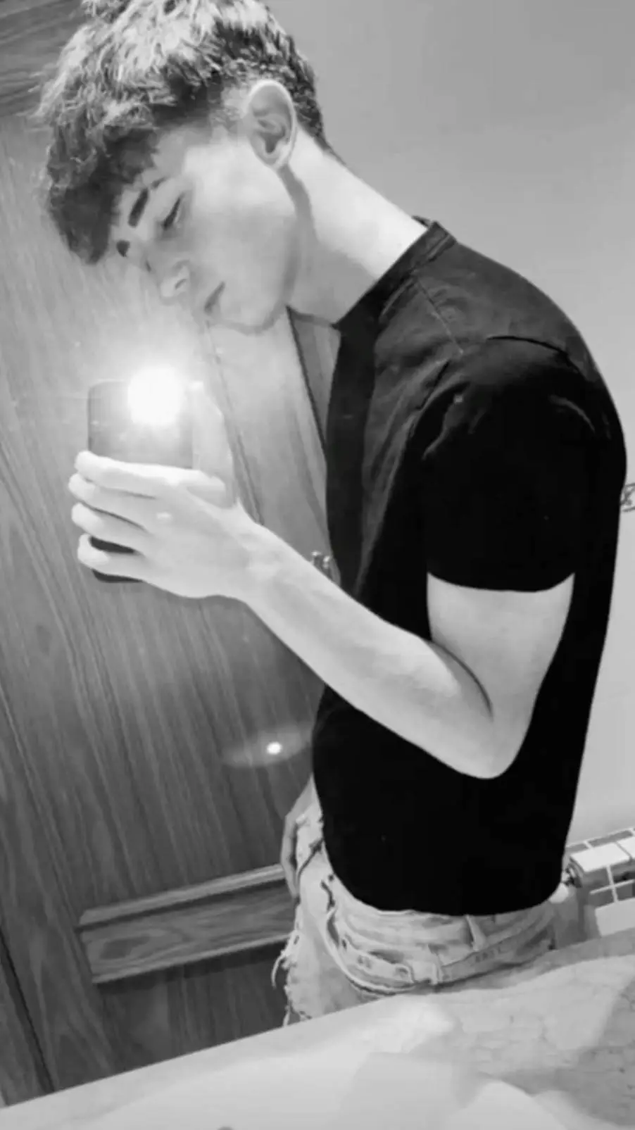 ai character: francesco background