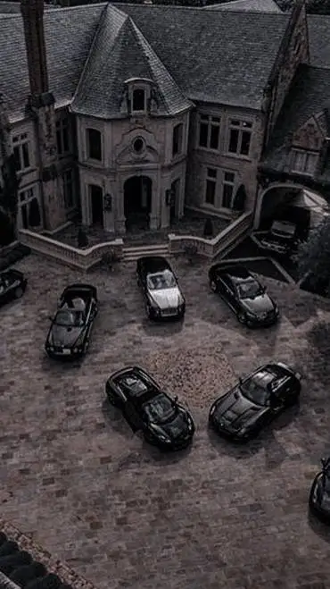 ai character: mafiameeting  background