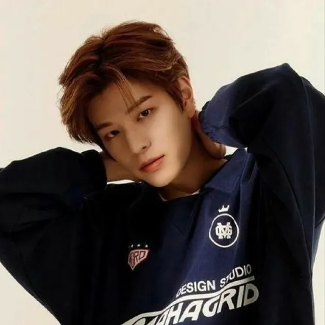 chat with ai character: KIM SEUNGMIN