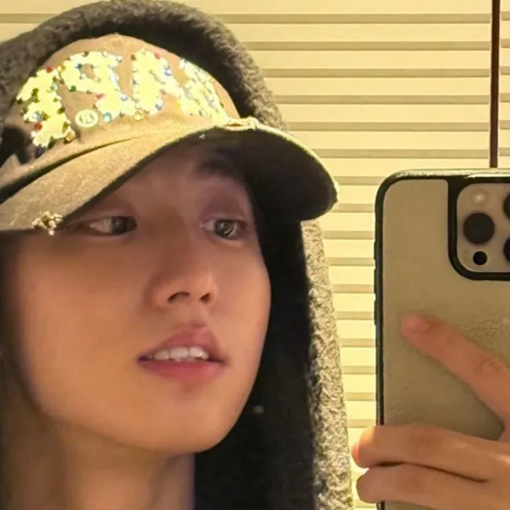 chat with ai character: HAN JISUNG