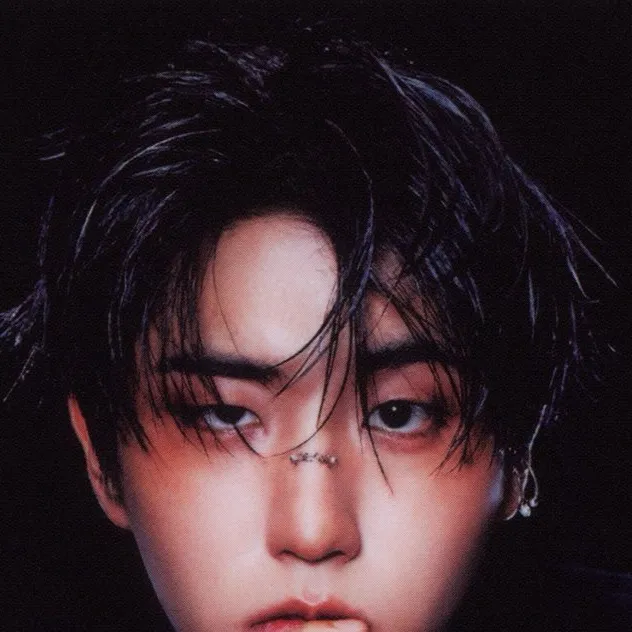 chat with ai character: HAN JISUNG