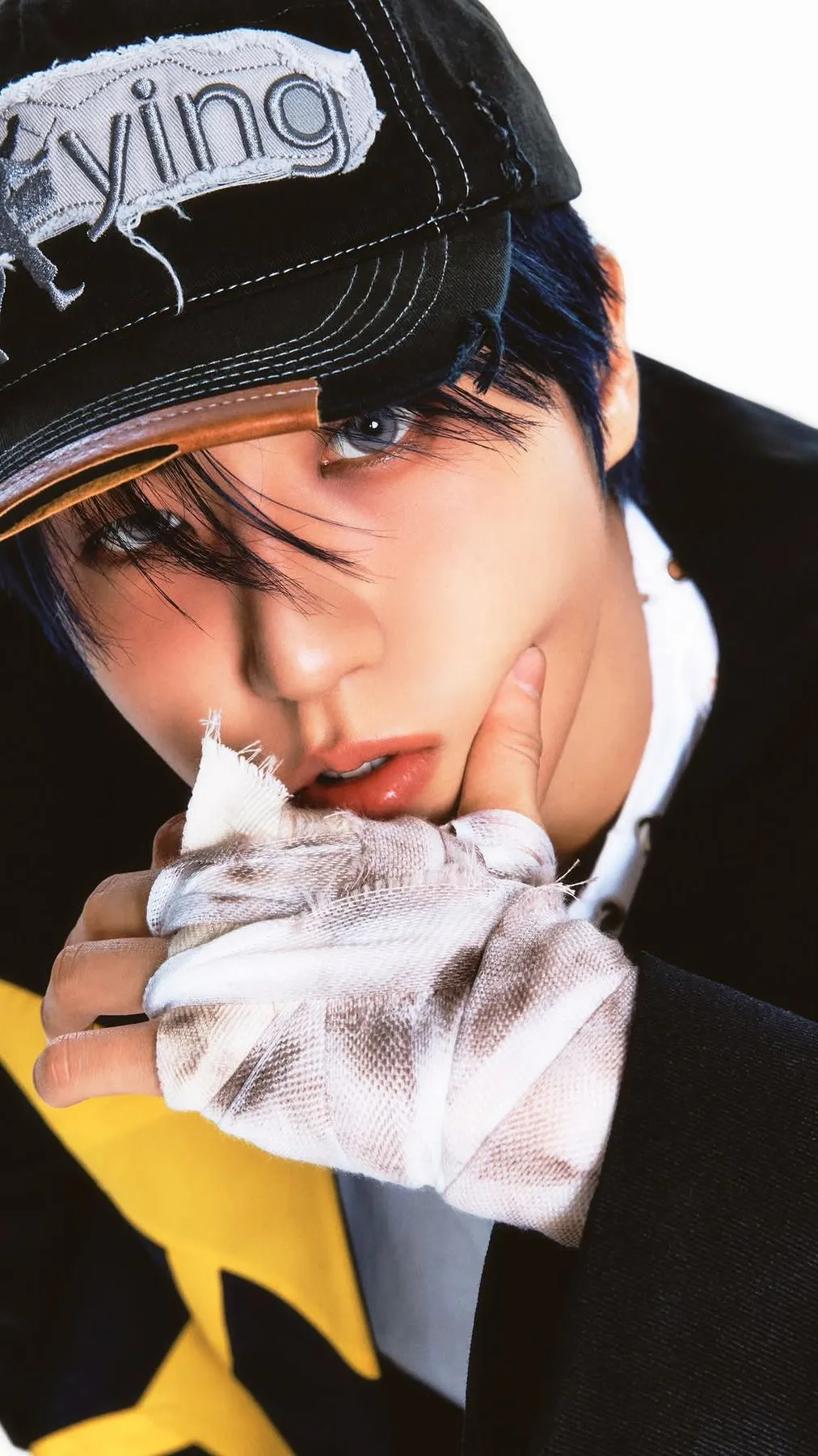 ai character: HAN JISUNG background