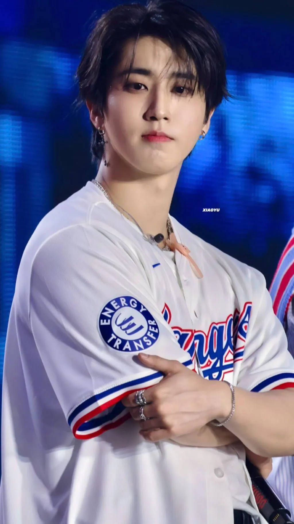 ai character: HAN JISUNG background