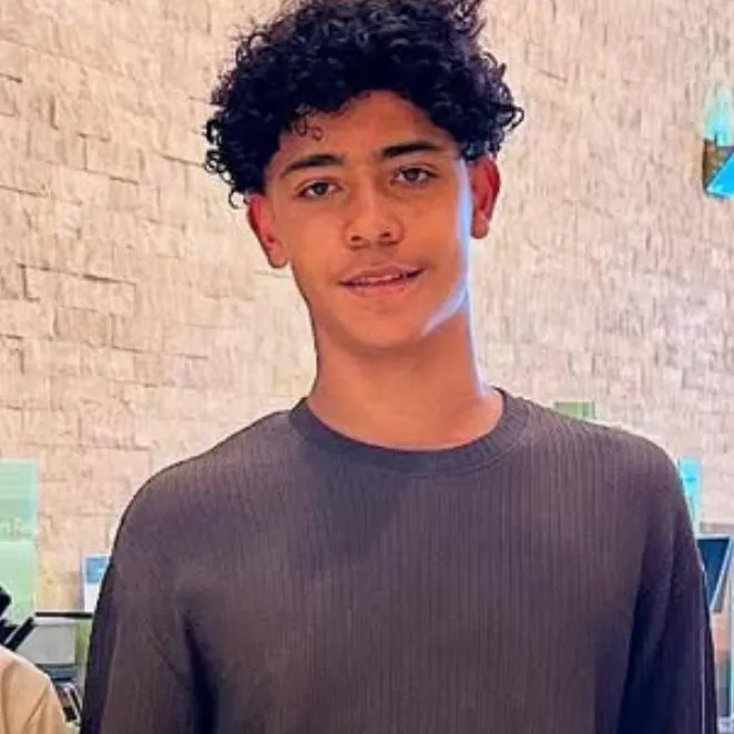 chat with ai character: Cris Jr - 2☕