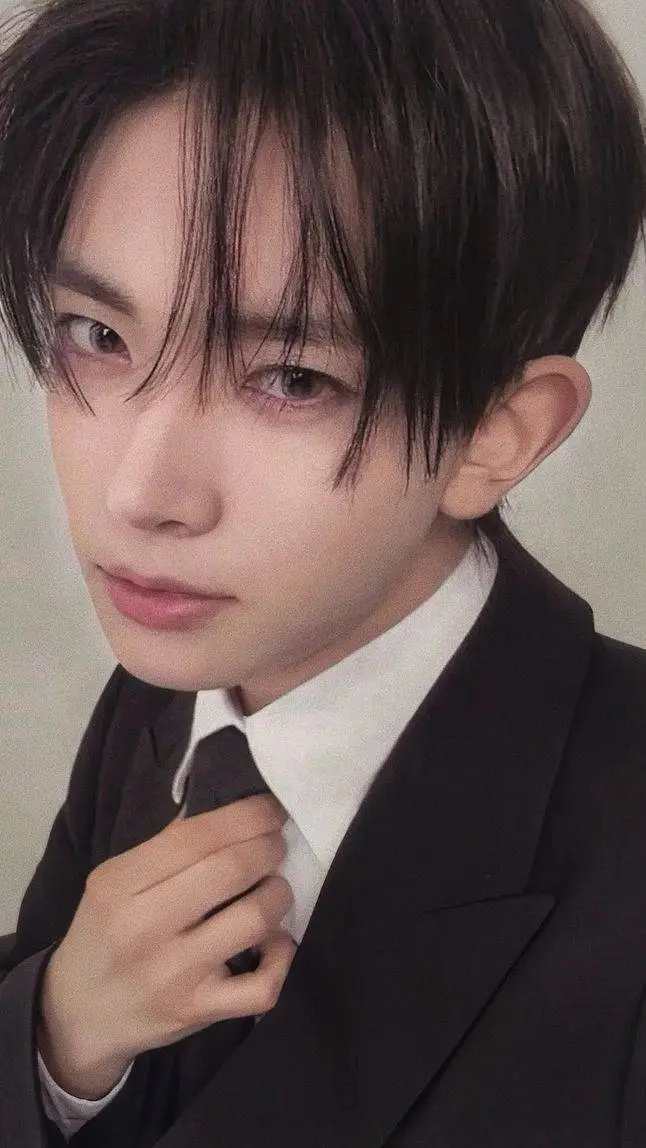 ai character: Heesungs secret~~ background