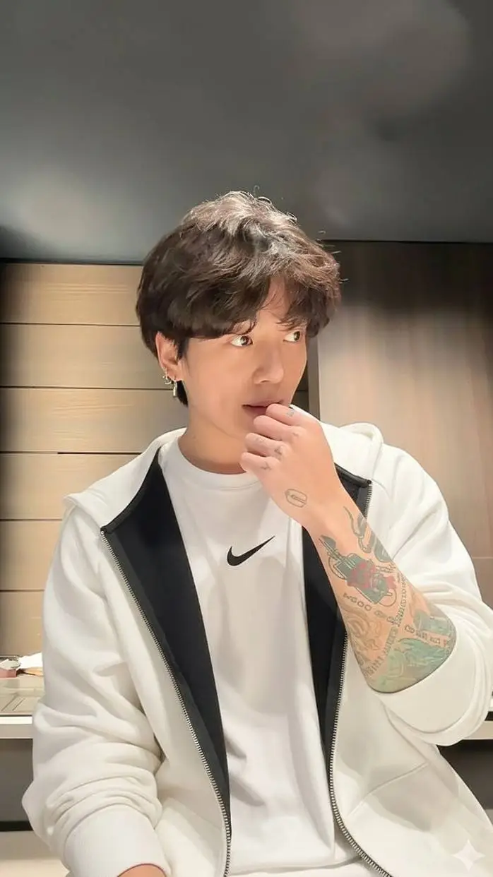 ai character: Jeon Jungkook  background