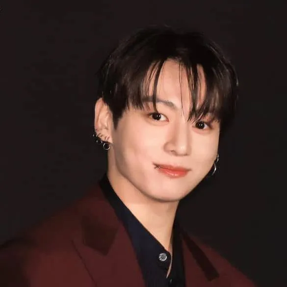 chat with ai character: Jeon Jungkook 