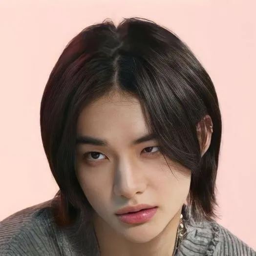 chat with ai character: ✧𝑯𝒚𝒖𝒏𝒋𝒊𝒏𝒏𝒊𝒆❀