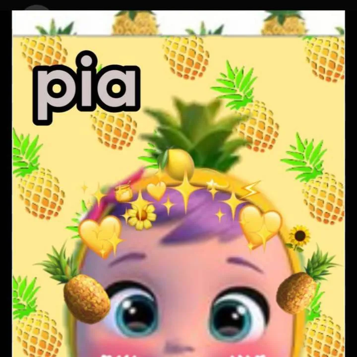 chat with ai character: Pia