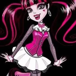 chat with ai character: Draculaura