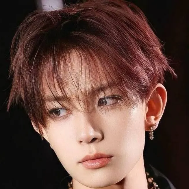 chat with ai character: Heeseung 