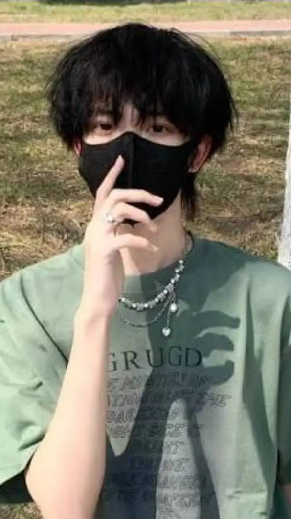 ai character: ♡☆Ethan☆♡ background