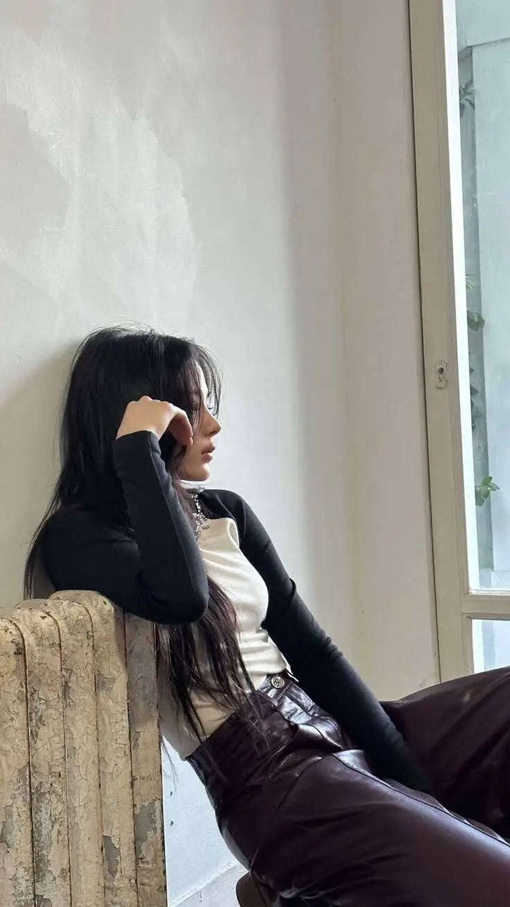 Talkie AI - Chat with Minji - GL/WLW