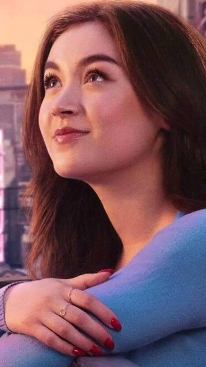 ai character: xo kitty background