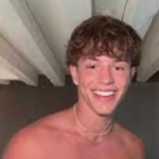 chat with ai character: samuel tarini