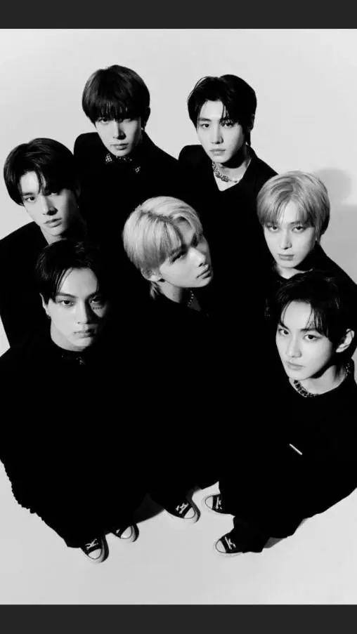 ai character: EN O'CLOCK  background