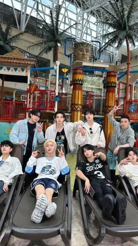 ai character: Straykids  background