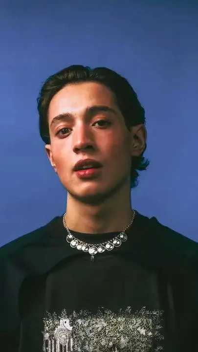 ai character: Kyle Allesandro  background