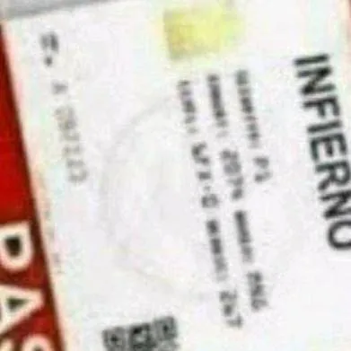 chat with ai character: pase VIP 