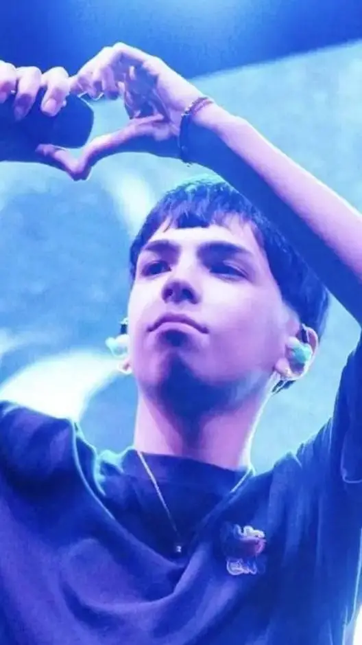 ai character: Milo j background