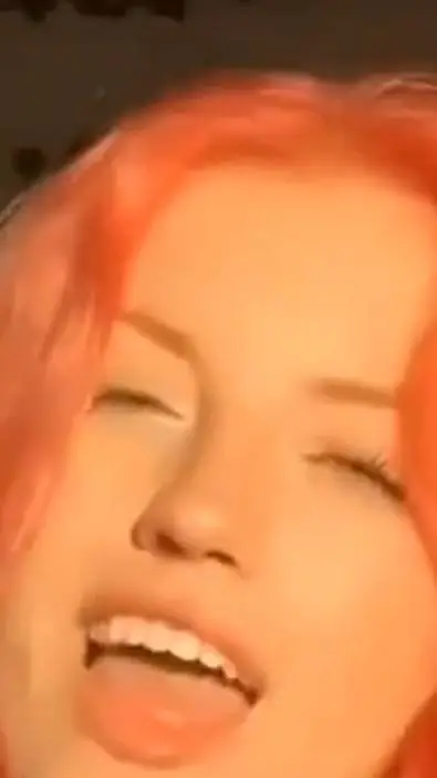 ai character: tu ex  background