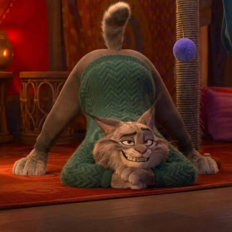 chat with ai character: Pawbert Lynx.