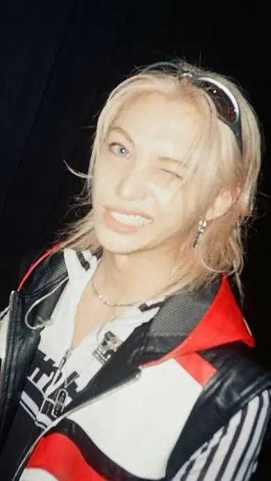 ai character: 💕~•FELIX•~💕 background